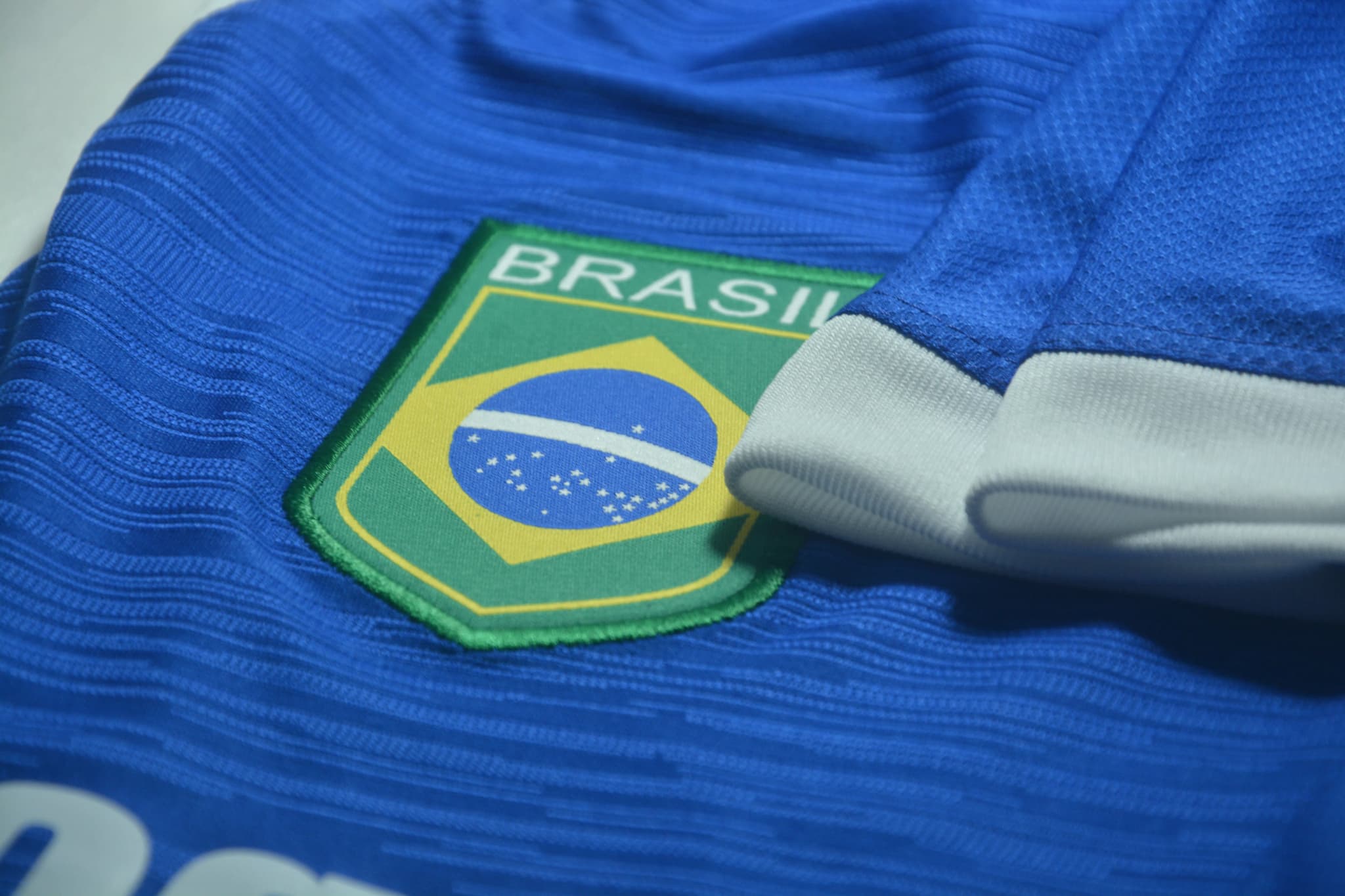 Punho elástico manga camisa azul Brasil Copa 2026 - Icone Sports